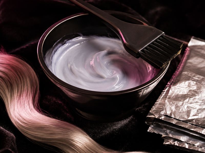 Color bowl with lightener, tint brush and foils